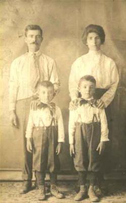 Four Unknown Fredonia Family Members
This is an image of unknown people with the surname of Fessell. We are not sure where they lived or of their family heritage. If you can help identify anyone in the image or their family members, please contact us.
Keywords: Fredonia