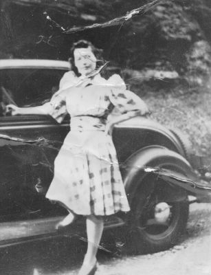 unknown_wike1_dec03
This image came to us from an unknown source within the Wike family and we have no idea who she is. 

We are still researching her, but if any viewer can recognize her, please contact us.

Â© Copyright 1996-2021 American Legacies LLC
All rights reserved, This photo may NOT be used for any commercial endeavor. Unauthorized reproduction in any manner is strictly prohibited, however any relative of an individual in this photo, is welcome to print out a copy for their own personal use. 
Keywords: unknown Wike woman