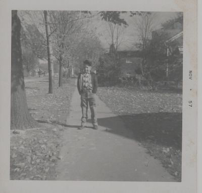 Brown Family -Nov 1957
Unknown boy on sidewalk taken November 1957. Possibly from Dale Indiana.
Keywords: Nov 1957 image of young boy on sidewalk