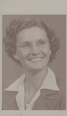 Brown Family - 3r
Photo of unknown woman from the Harrison and Waldo Brown collection.It could have come from Spencer County or Dubois County area of Indiana.

If you can recognize this person, please use our "contact" form to let us know. 

Keywords: Huntingburg Indiana Waldo Brown