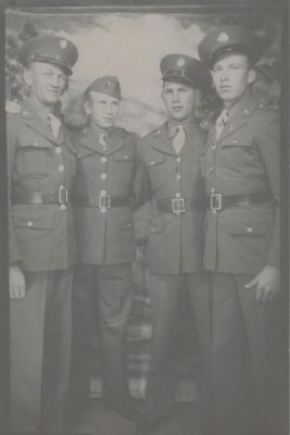 Brown Family Military
WWII era Photo of unknown soldiers. Most likely from the Air Corps
If you can recognize any of these people, please use our "contact" form to let us know. 
Keywords: unknown WWII soldiers, most likely from the Air Corps