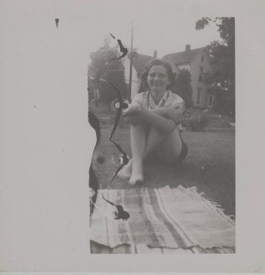 Brown Family  6-24-45
Photo of unknown woman from the Harrison and Waldo Brown collection.It could have come from Spencer County or Dubois County area of Indiana.

If you can recognize this person, please use our "contact" form to let us know. 

Keywords: Huntingburg Dale Indiana Harrison Brown