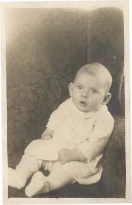 Hostetter2
This image is part of the Warren Hostetter collection. We are not sure if it is Warren as a baby or one of his children.
Keywords: unknown